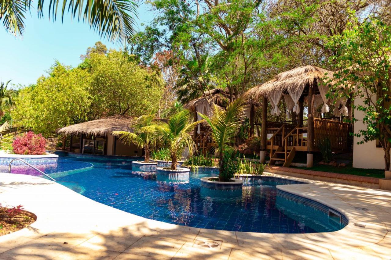 Los Lagos Resort Hotel Capiatá Exterior foto