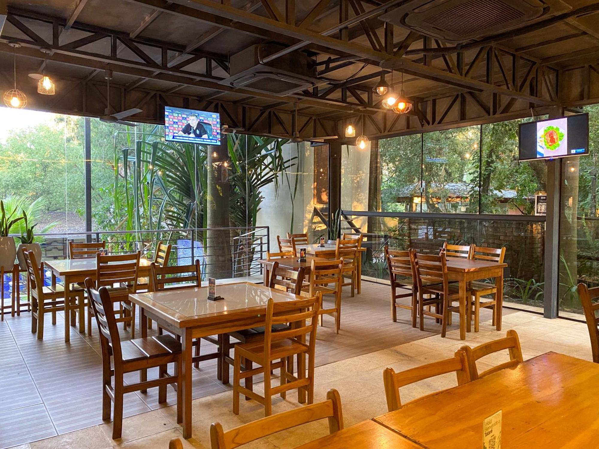Los Lagos Resort Hotel Capiatá Exterior foto